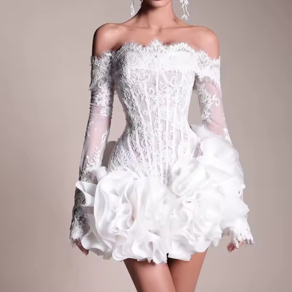 Dresses & Skirts - NEW $695 Abrella Elegant Off-Shoulder White Lace Dress